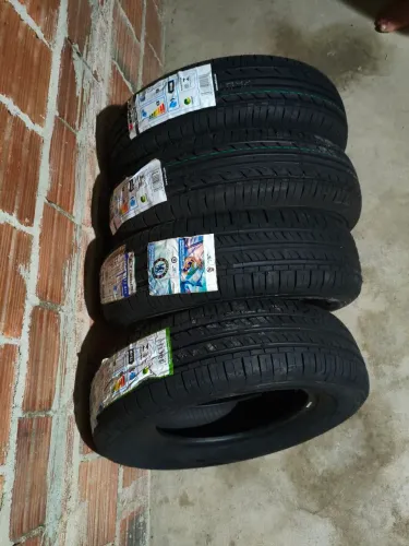 4 Pneus Aro 13 Novos Sem Uso para Fiat Uno - Jogo Completo Nunca Rodado