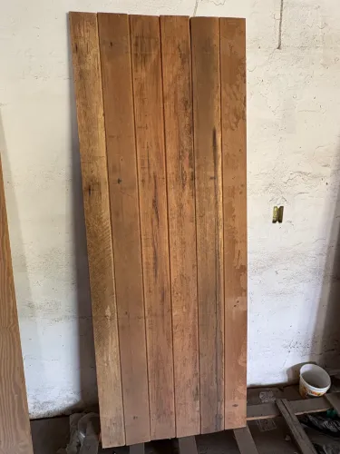 1 porta de fixa 2,10x0,80cmt inteira, nova a preço de custo.