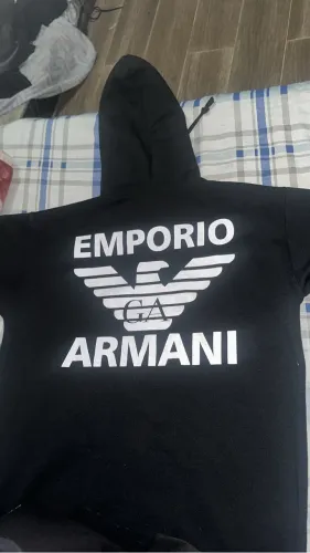 Blusa da armani nova tamanho m