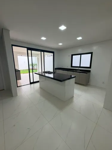 Sobrado com 3 Suites no Condominio Belvedere 1