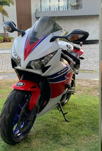 Cbr 1000 fireblade ré