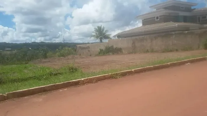 Oportunidade, vendo excelente lote residencial de 800 m2 (20 x 40) no Taquari/DF