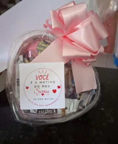 CESTA COM BOMBONS