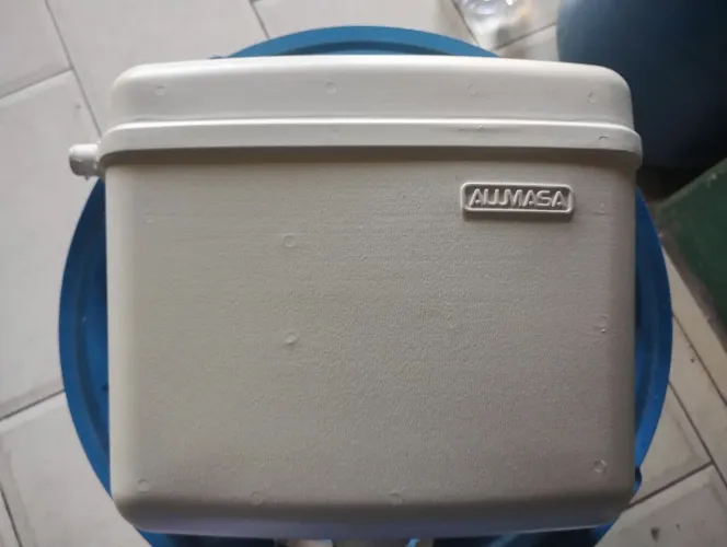 Caixa de descarga vende Se