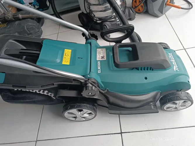 Carrinho cortar grama ELM3320 Makita