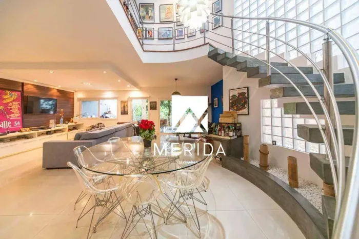 Sobrado com 4 quartos à venda, 424 m² por R$ 3.640.000 - Vila Assunção - Santo André/SP