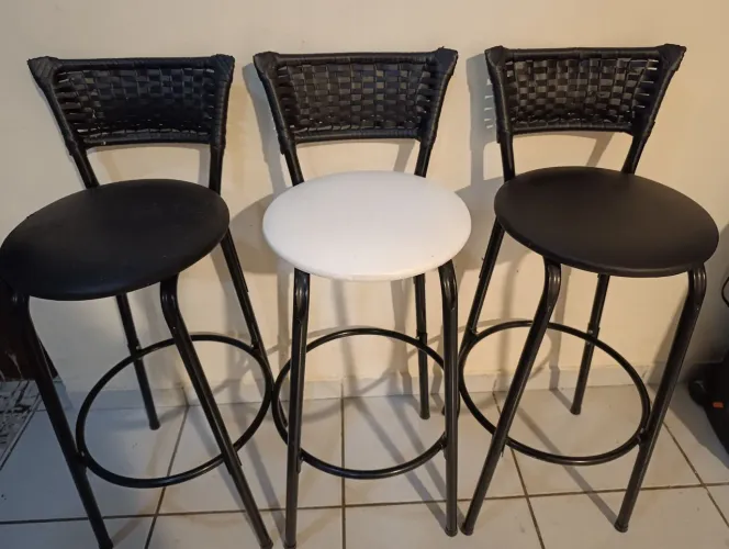 Conjunto de 3 banquetas