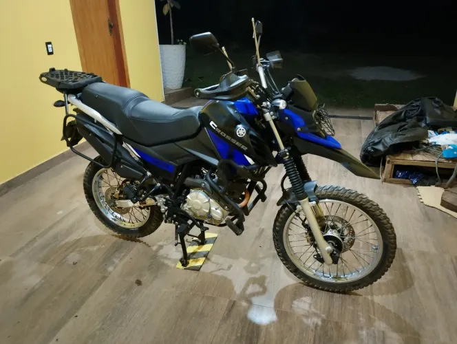 Yamaha XTZ Crosser 150 Z Flex ABS ano 2023 equipada e conservada