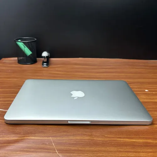 Vende-se MacBook Pro 13