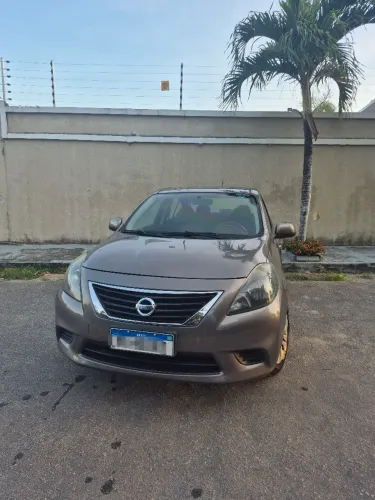 Nissan Versa SV 1.6 16V Flex Fuel 4P Mec. 2013