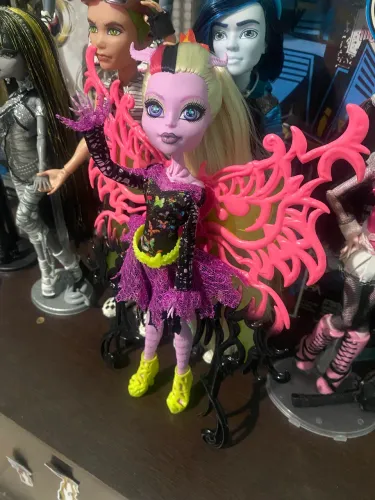 Boneca monster High bonita femur
