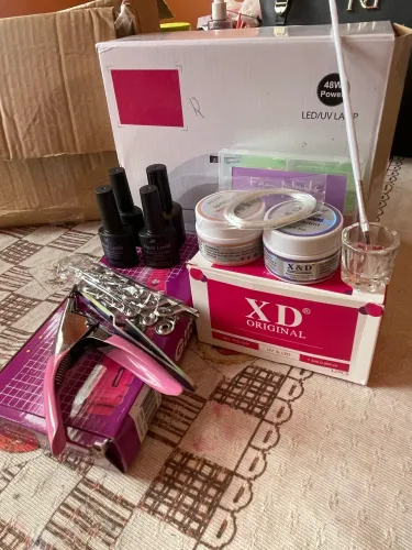 Materiais de alongamento em gel