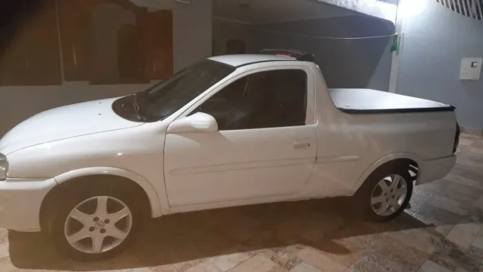 Chevrolet Corsa Pick-up Std/ Rodeio 1.6 MPFI 2003