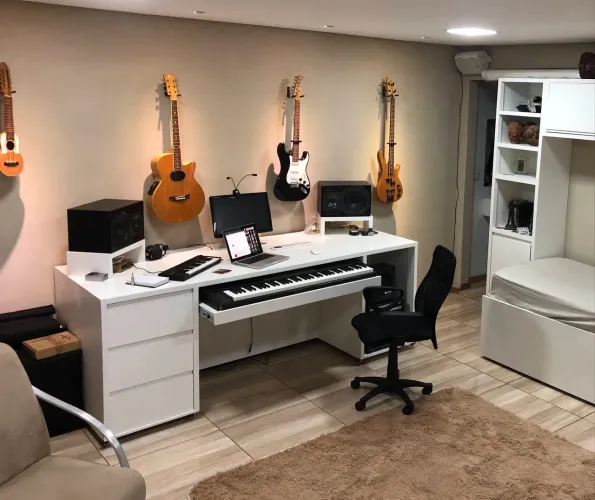 Mesa Workstation / Escrivaninha para Home Studio com suporte para teclado