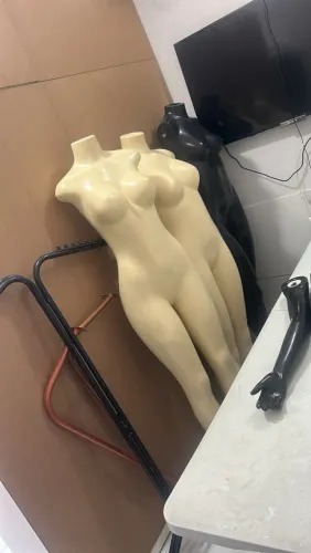 Manequins