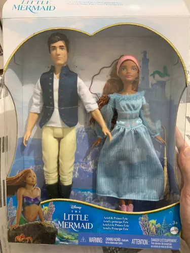 Boneca Ariel (A pequena Sereia Live action) pack com príncipe Erick