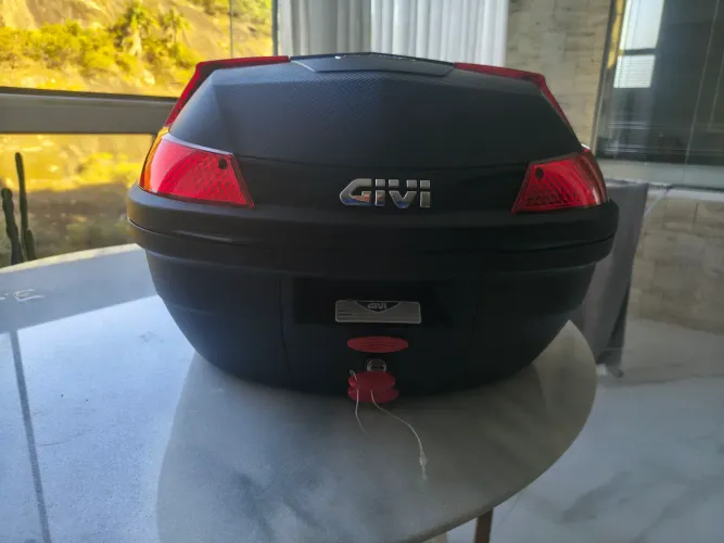 Baú GIVI Monolock BLADE 37l 0KM Top de linha