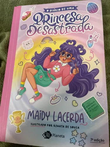 Diário de uma princesa nada desastrada livro 1-maidy Lacerda 