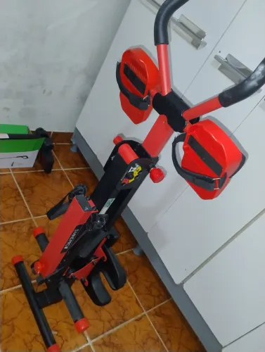 Aparelho de ginástica super novo usado poucas vezes
