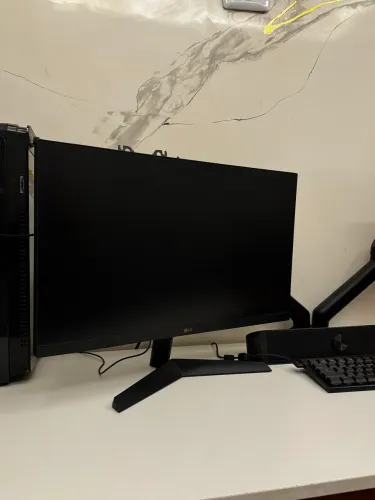 Monitor LG 24