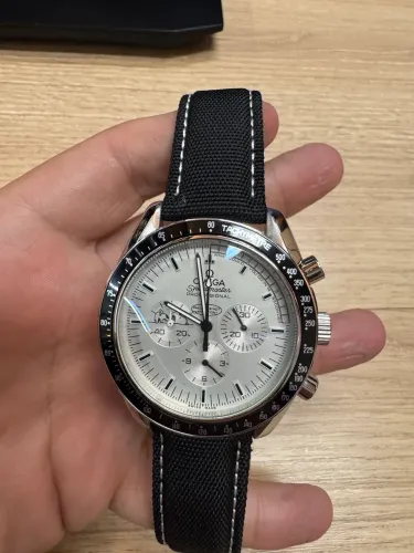 Omega speedmaster snoopy limited edition 2015