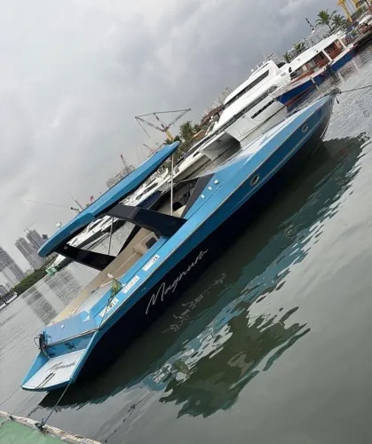 Lancha Magnum Retrofit