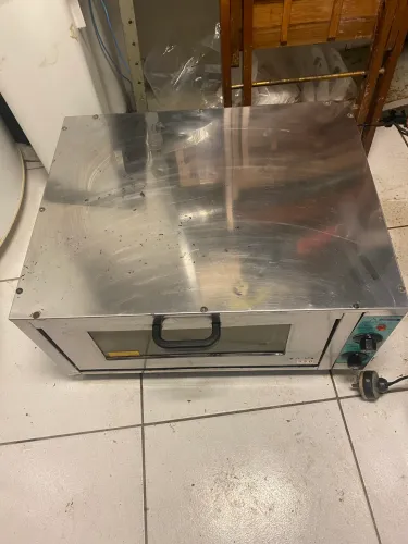 Vendo forno Metalmaq 50x50 , quase nunca usado