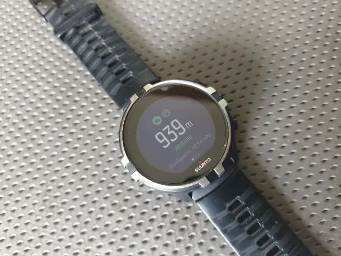 Relogio Suunto Spartan Baro Preto - Barometro Altimetro Batimentos Cardiacos