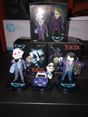 3 bonecos colecionáveis do Coringa