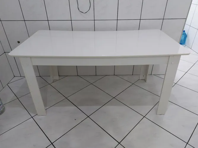Mesa com 6 cadeiras R$ 400,00