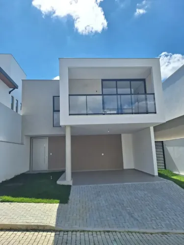 Casa de condomínio para venda tem 222 metros quadrados com 3 quartos