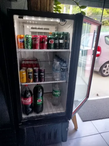 Expositor refrigerado de bebidas