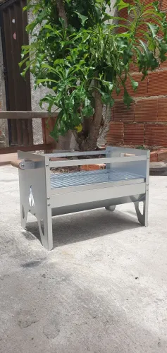 Churrasqueira portátil galvanizada