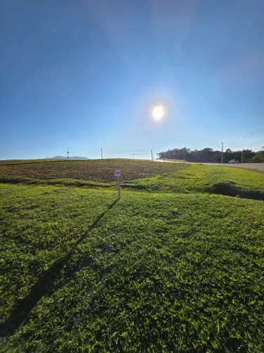 TERRENO 978,07M2- CONDOMÍNIO FECHADO EM SANTO AMARO. DA IMPERATRIZ