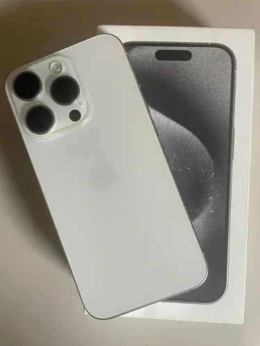 iPhone 15 Pro 128GB Branco - R$ 4.500