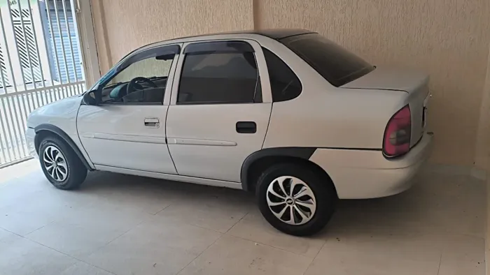 Chevrolet Corsa Sedan Super/ Classic 1.6 MPFI 8V 4 2003
