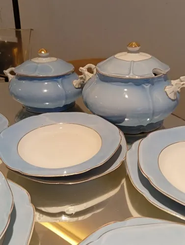 Aparelho de Jantar Antigo Porcelana Mauá Azul e Ouro - 16 Peças (7 Pessoas)