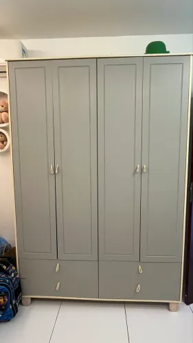Quarto de criança cinza
