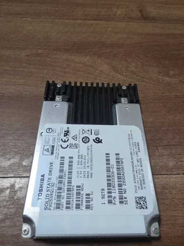 SSD SAS 1.92 TB MLC - TOSHIBA - PX05SRQ192