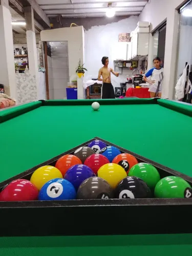 Mesa de bilhar a pronta entrega 
