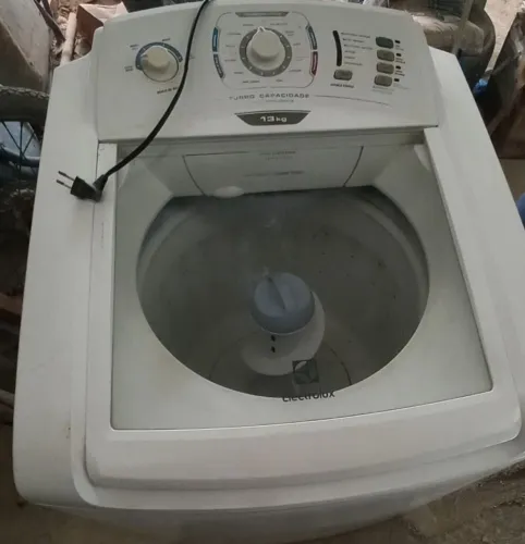Maquina de lavar eletrolux 13k