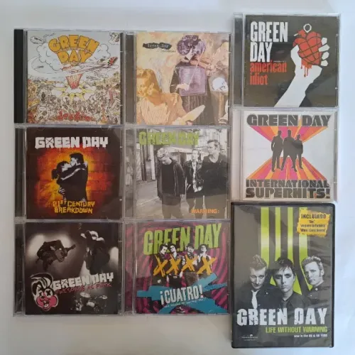 Coleção Green Day - 8 CDs + 1 DVD - Dookie, American Idiot, 21st Century Breakdown e mais