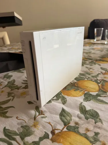 Nintendo Wii desbloqueado completo com 2 controles e jogos