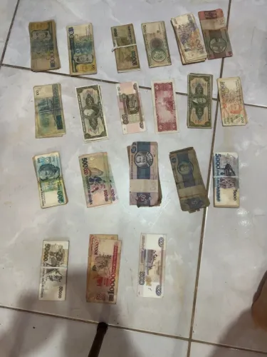 Lote de Notas Antigas ? Cruzeiros + Dólares + Estrangeiras ? Coleção Completa