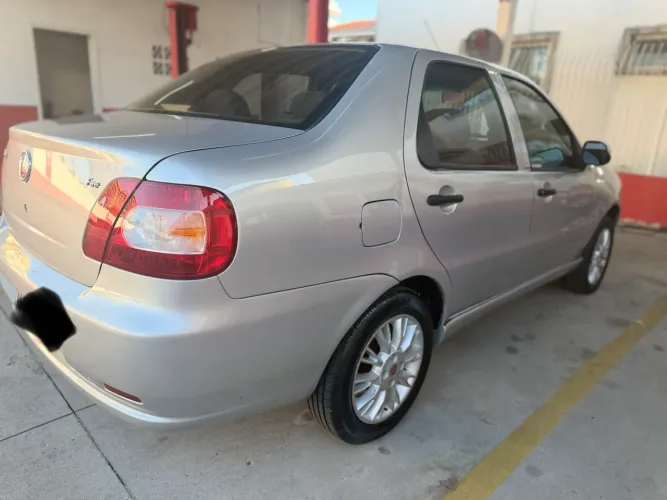 Fiat Siena Celebration 1.0 Fire Flex 8V 4P 2012