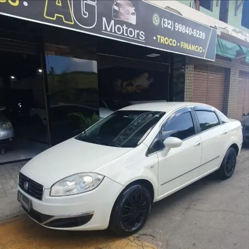 Fiat Linea Essence 1.8 Flex 16V 4P 2015