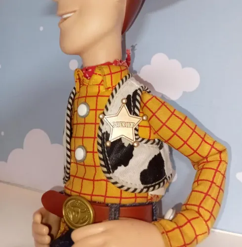 Estrela Woody Toy Story - Distintivo em METAL com IMÃ