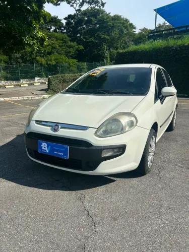 Fiat Punto Attractive 1.4 Fire Flex 8V 5P 2013