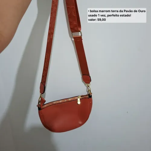 BOLSA PAVÃO DE OURO NA COR MARROM!