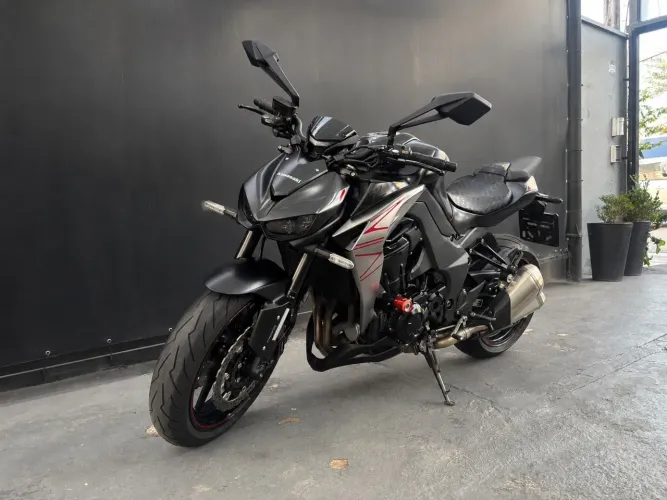 Kawasaki Z1000 2021